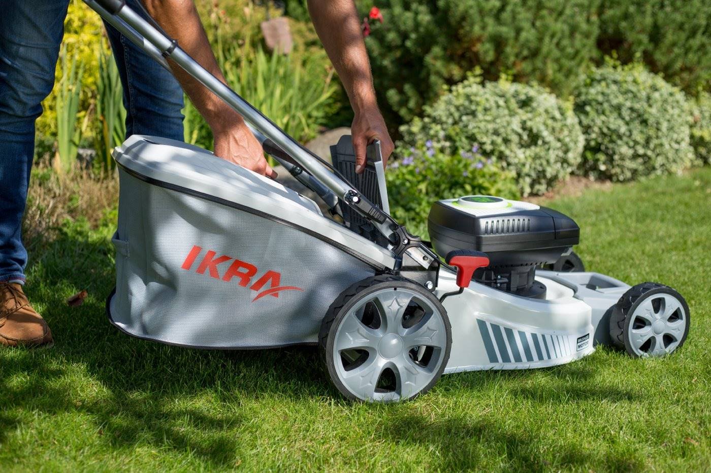 IKRA Akku 3in1 Stahldeck Rasenmäher IAM 40-4325 ohne Akku und Ladegerät - Mulchmäher