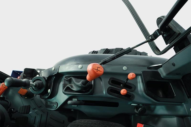 Solis Kompakttraktor 26 9+9 mit Kabine Grundmaschine ohne Bereifung