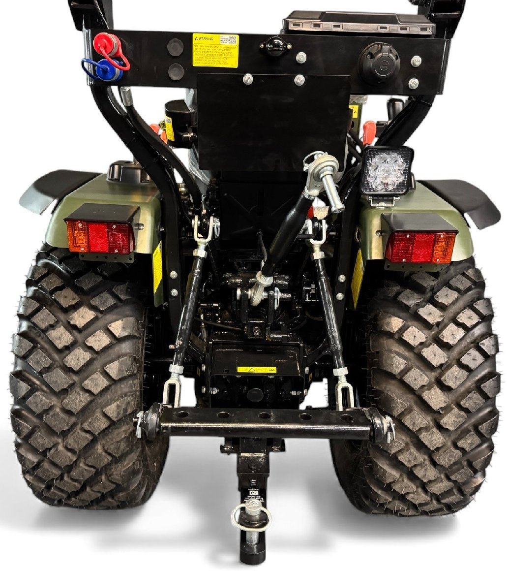 Startrac Allrad-Kleintraktor 26 mit Galaxy-Garden-Pro-Bereifung + Frontlader inklusive Schaufel