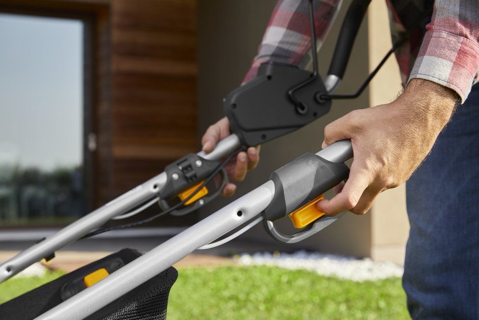 Stiga Akku-Rasenmäher Twinclip 950e V Kit - inkl. 2x 7,5 Ah Akkus und Ladegerät