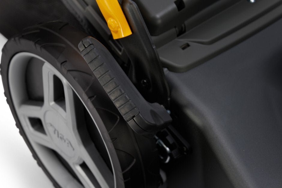 Stiga Benzin-Rasenmäher mit Radantrieb Combi 553 S