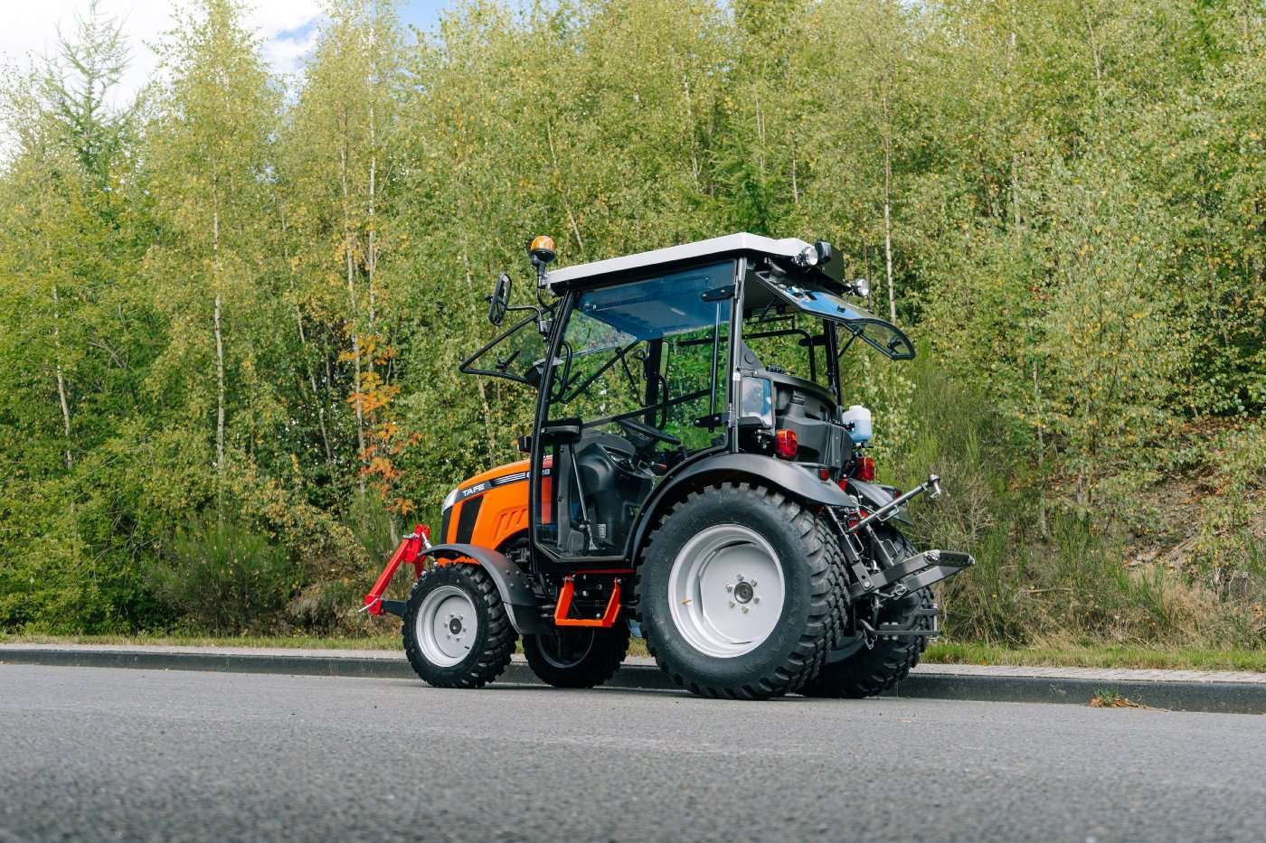 Tafe Allrad-Universalschlepper 6028H AS mit Winterpaket und AS-Bereifung