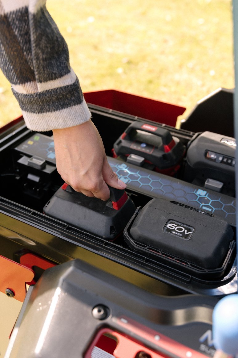 Toro Akku-Null-Wendekreis Mäher TimeCutter MyRIDE eMR 4275T Ausstellungsgerät