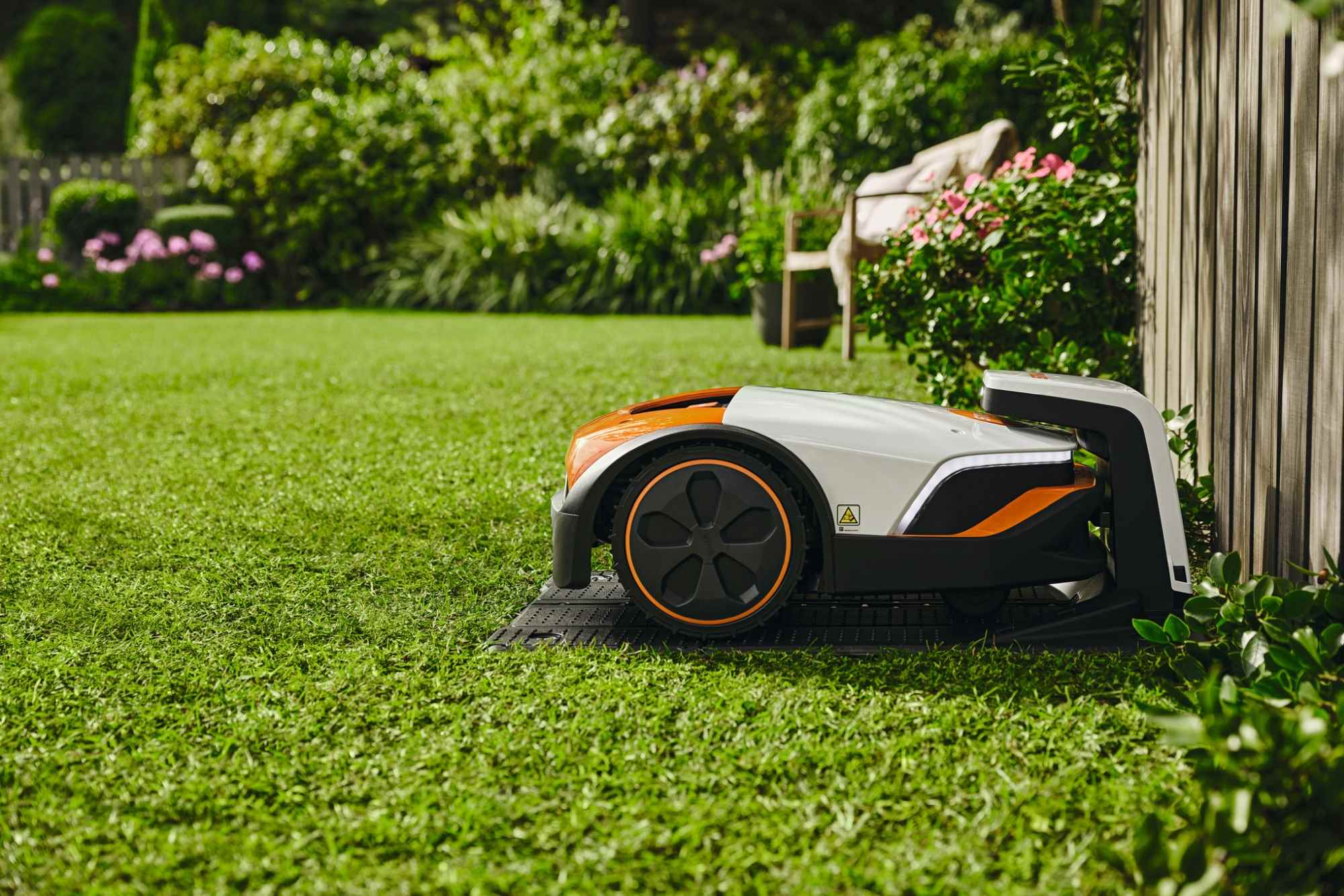STIHL Mähroboter iMOW 7 für sehr große Rasenflächen – Bild 7
